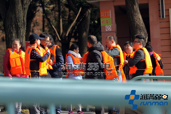 潤滿弱電賽龍舟準備工作