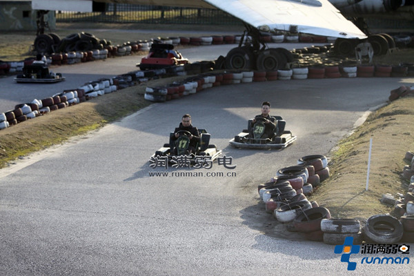 潤滿弱電開卡丁車留念